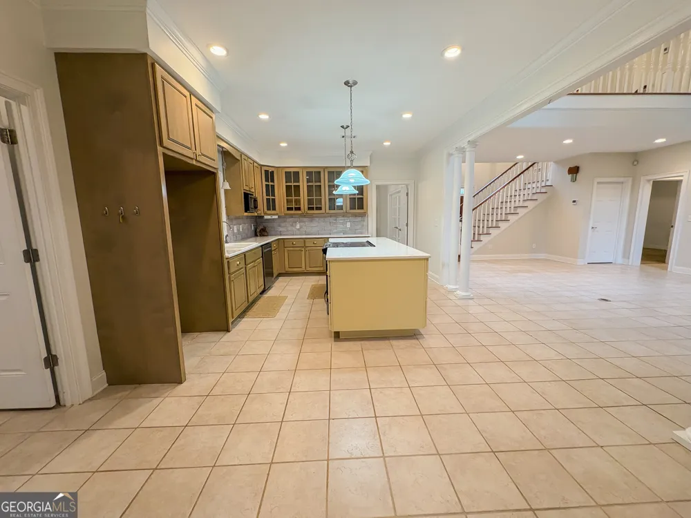 1155 Co Rd 517 Lanett, AL 36863