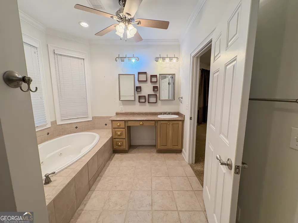 1155 Co Rd 517 Lanett, AL 36863