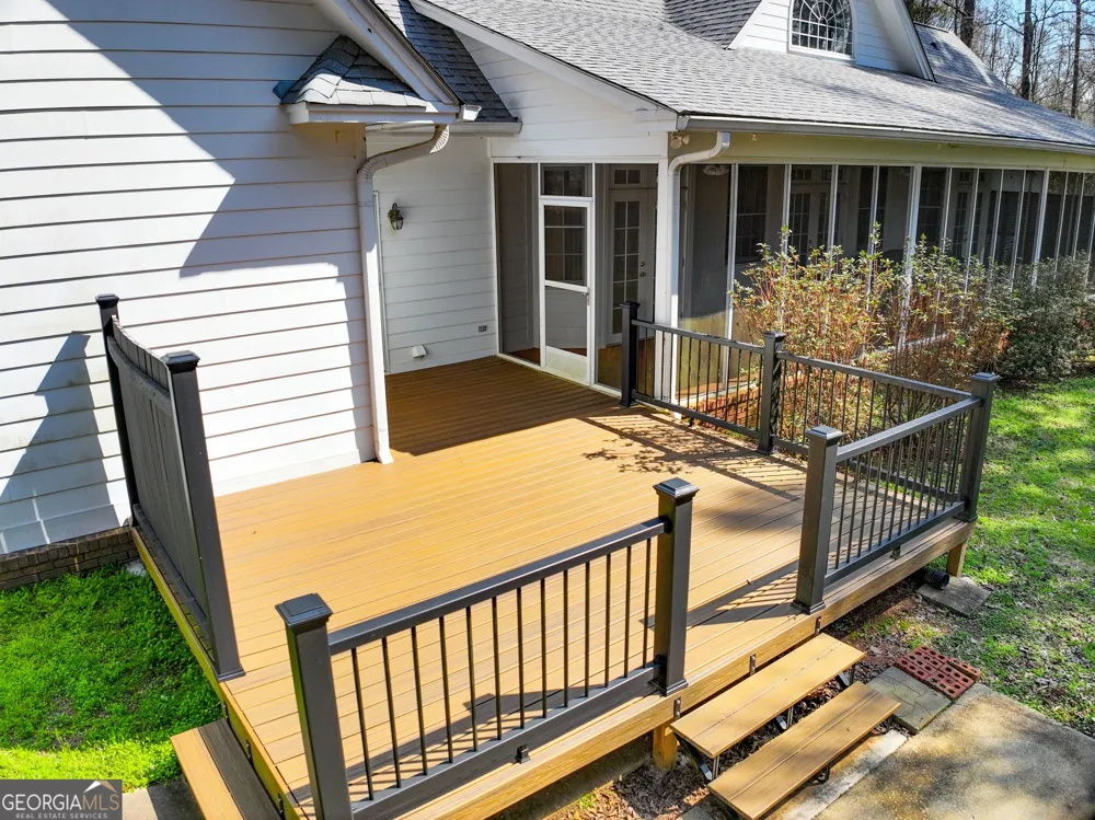 1155 Co Rd 517 Lanett, AL 36863