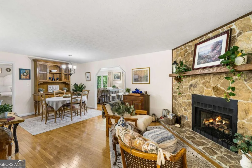 5686 Pine Crest RD Young Harris, GA 30582