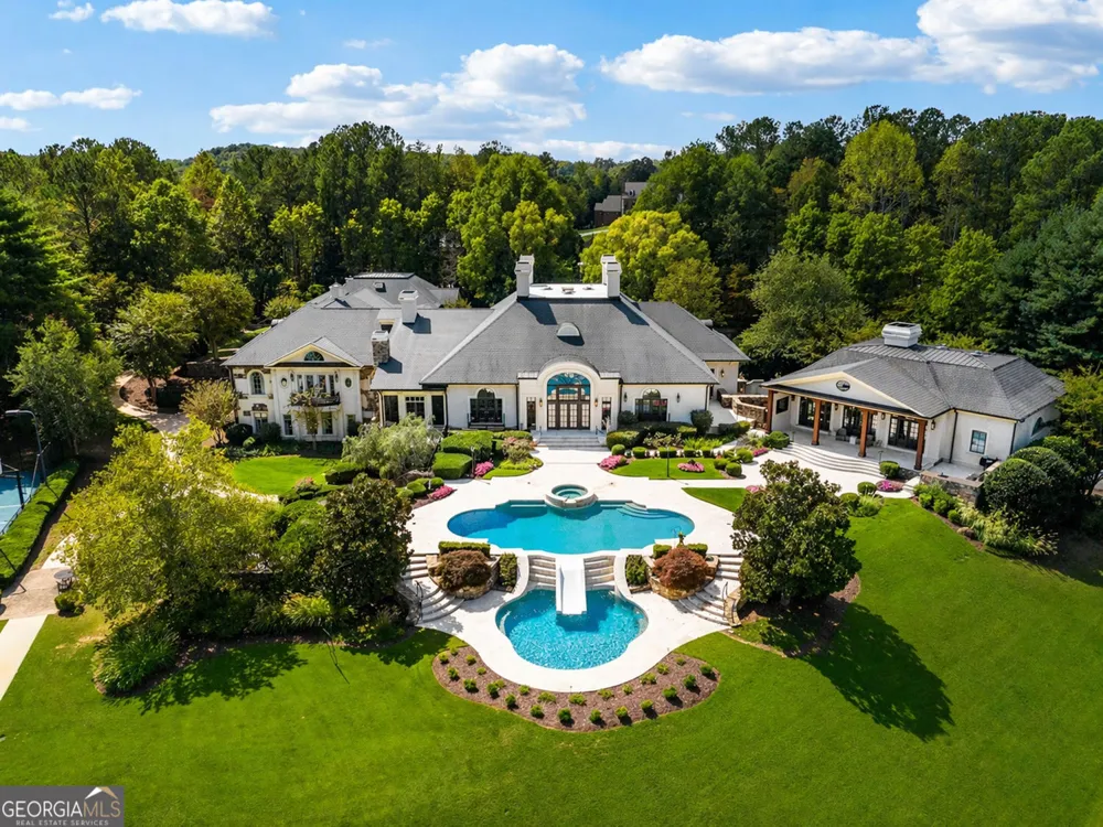 811 Hawks Nest CT Ball Ground, GA 30107