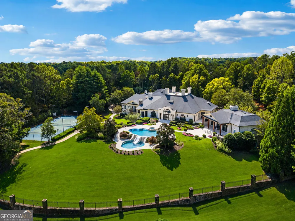 811 Hawks Nest CT Ball Ground, GA 30107