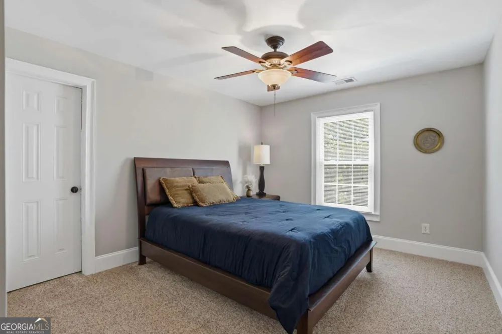 29 Crolley LN White, GA 30184