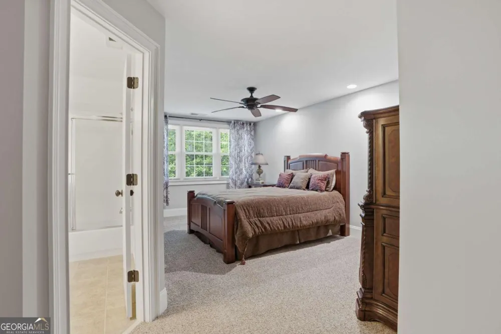 29 Crolley LN White, GA 30184
