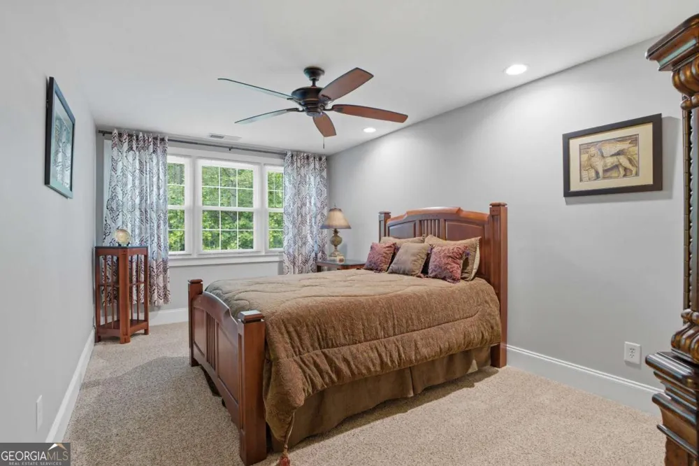 29 Crolley LN White, GA 30184