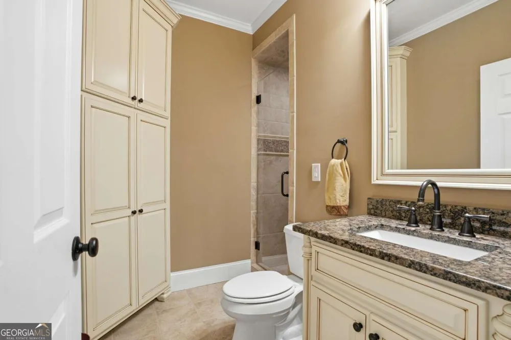 29 Crolley LN White, GA 30184