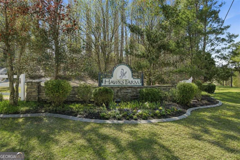 29 Crolley LN White, GA 30184