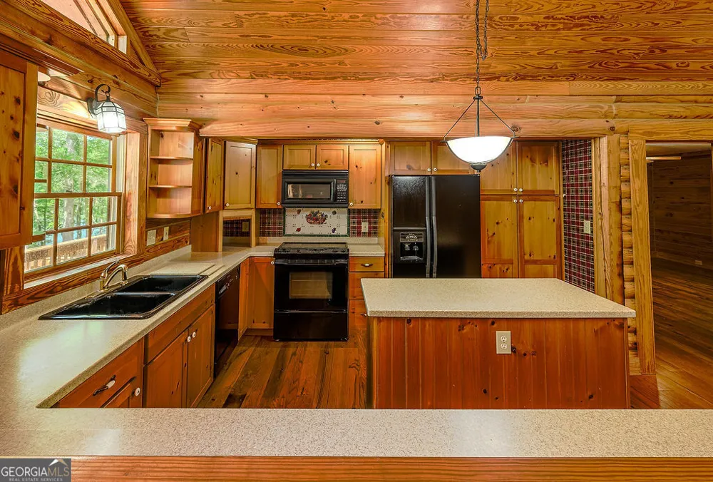 838 Buford Carey RD Hull, GA 30646