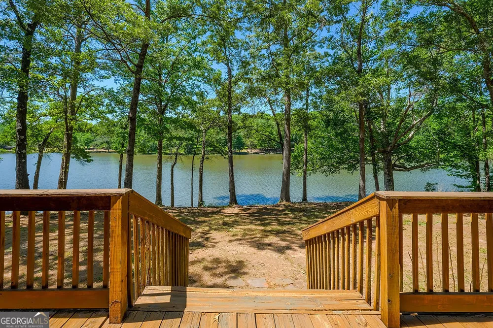 838 Buford Carey RD Hull, GA 30646