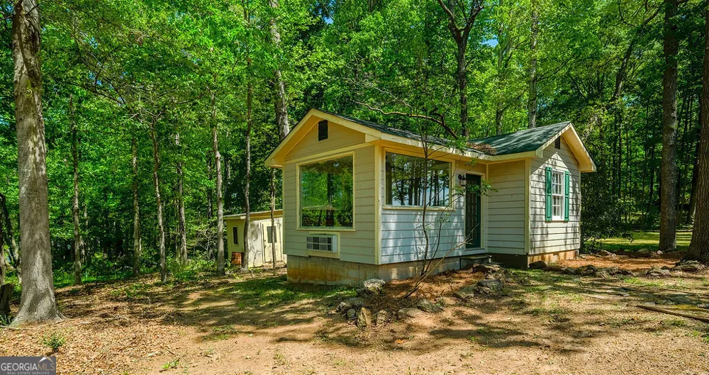 838 Buford Carey RD Hull, GA 30646