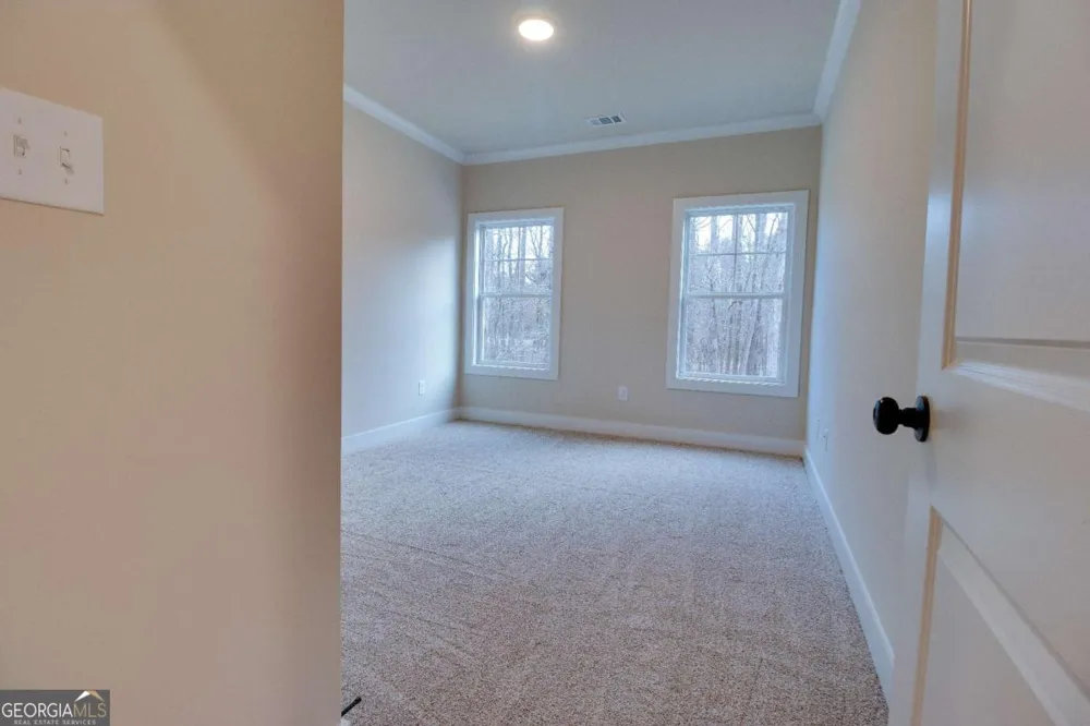 1021 Pointe S Tignall, GA 30668