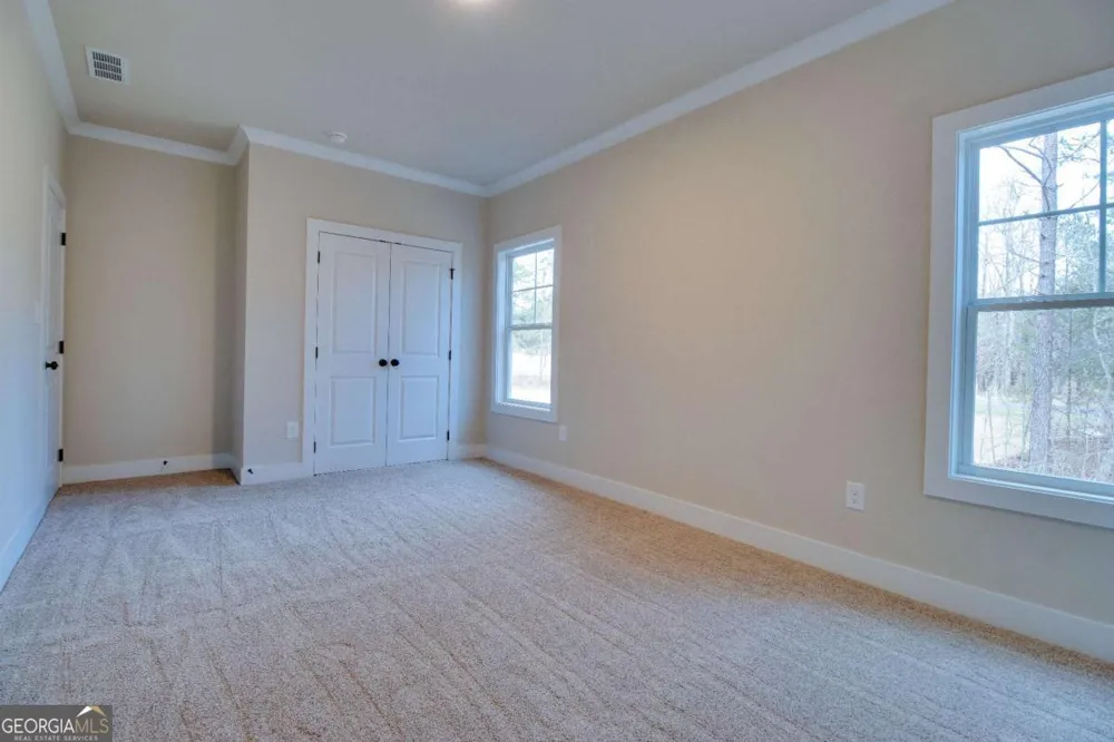 1021 Pointe S Tignall, GA 30668