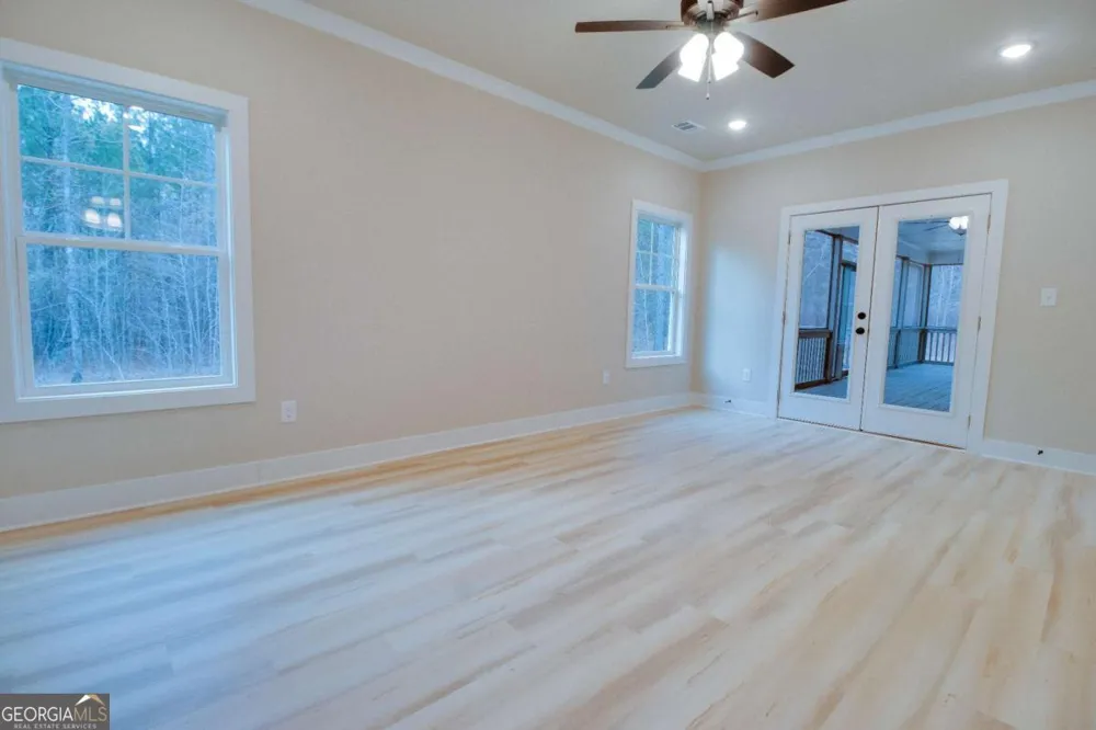 1021 Pointe S Tignall, GA 30668