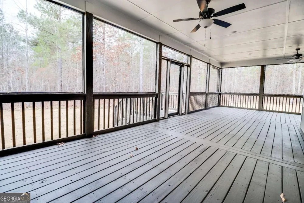 1021 Pointe S Tignall, GA 30668