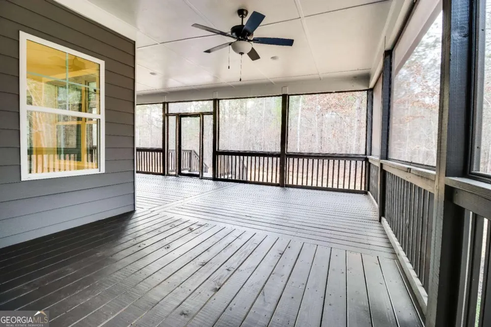 1021 Pointe S Tignall, GA 30668