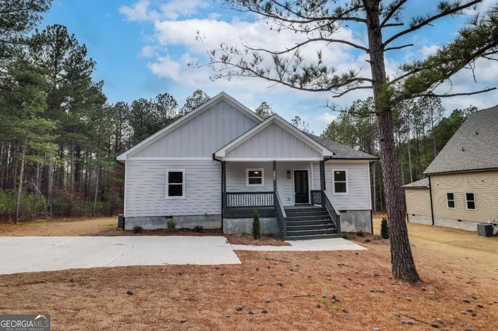 1198 Sunset Cove Tignall, GA 30668