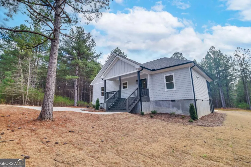 1198 Sunset Cove Tignall, GA 30668