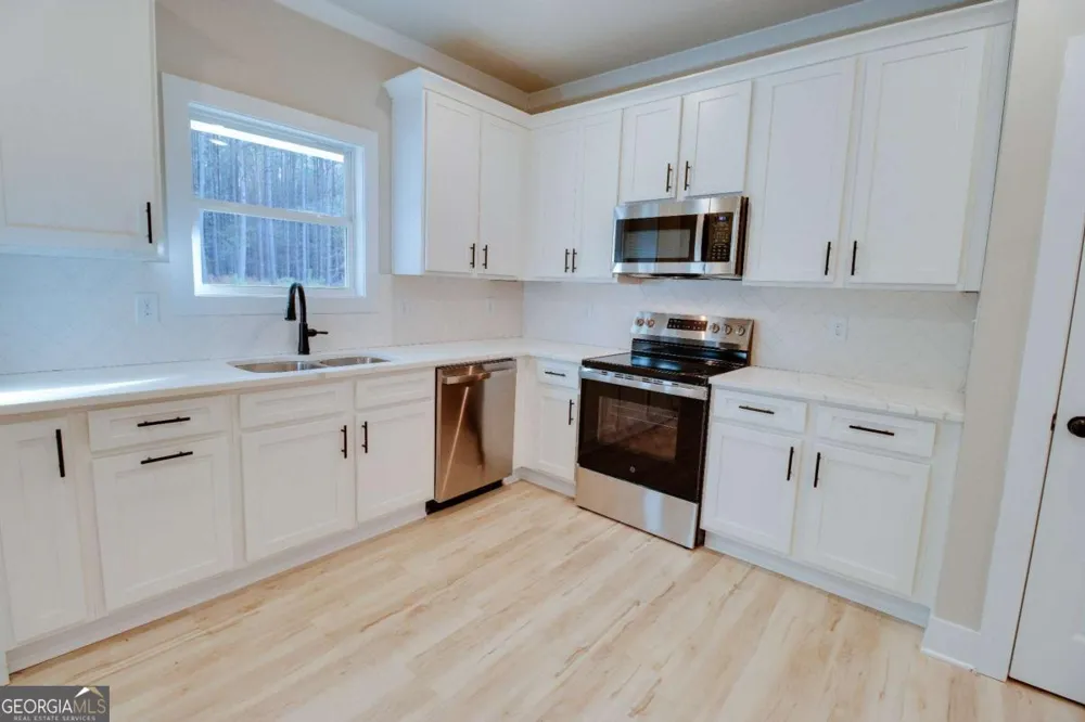 1165 Watersedge Cove Tignall, GA 30668