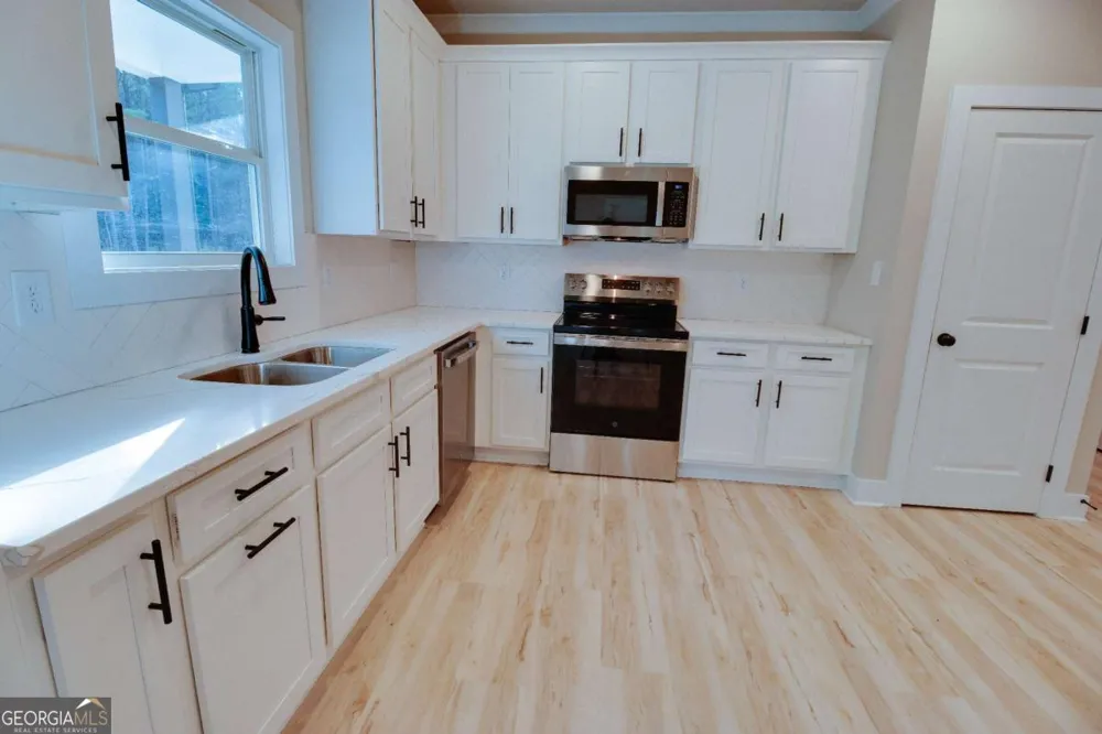 1165 Watersedge Cove Tignall, GA 30668