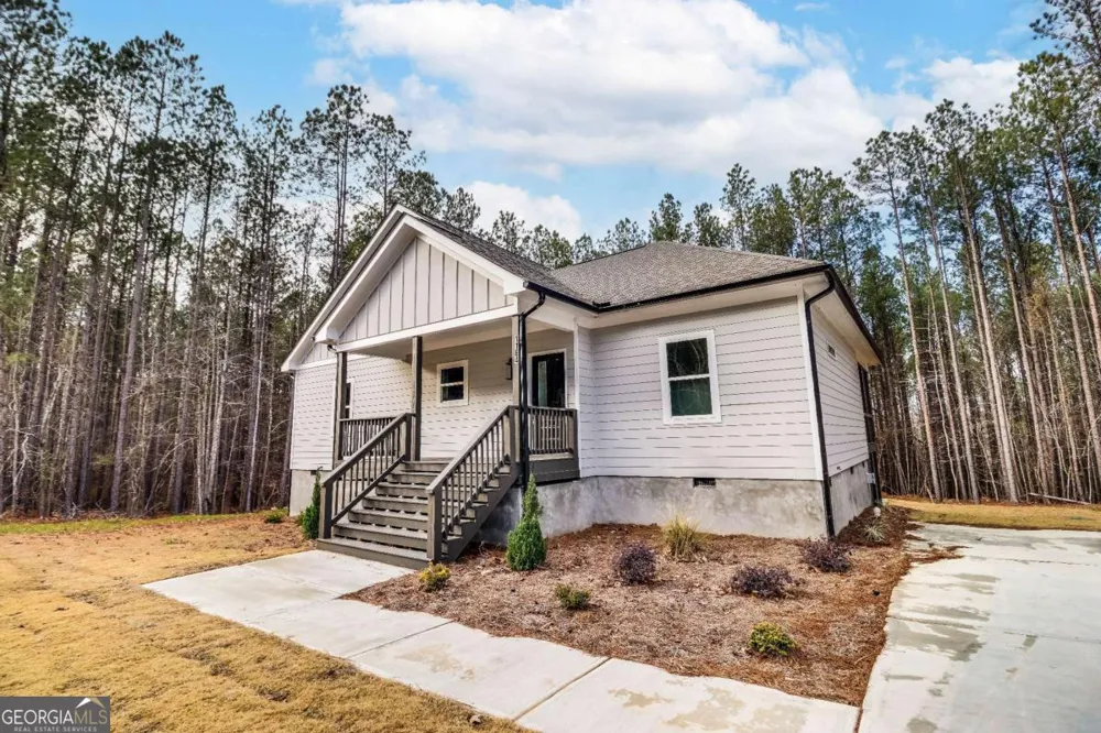 1165 Watersedge Cove Tignall, GA 30668