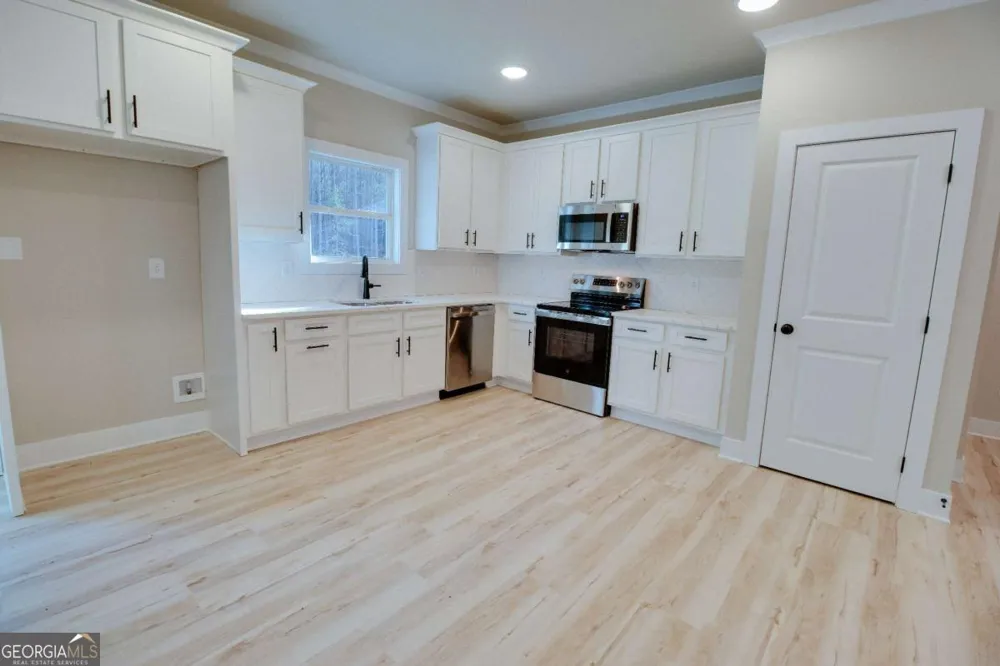 1165 Watersedge Cove Tignall, GA 30668