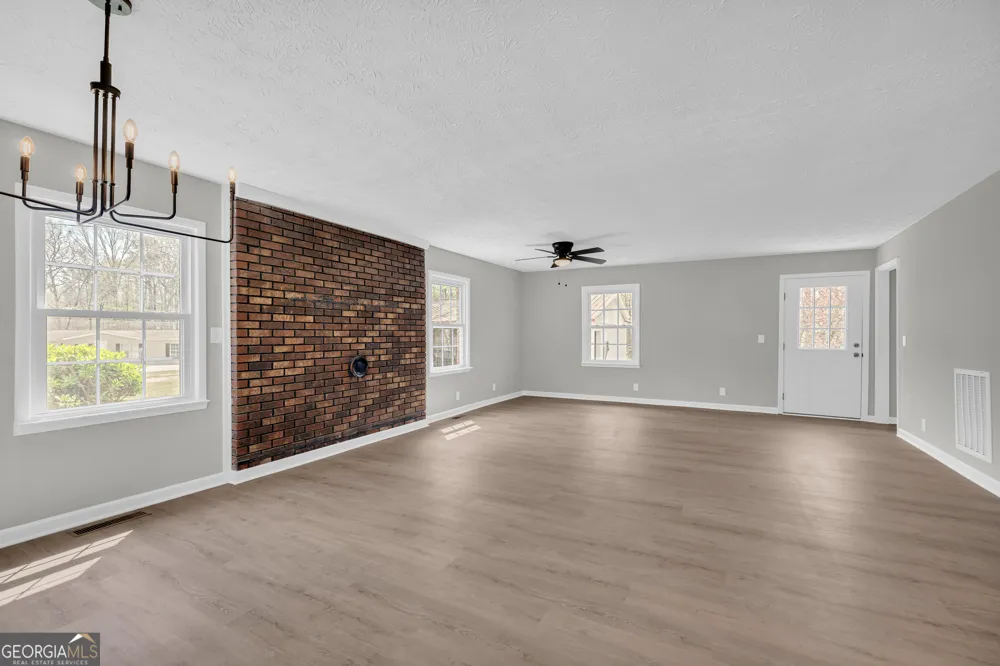 348 Knottywood DR Lavonia, GA 30553