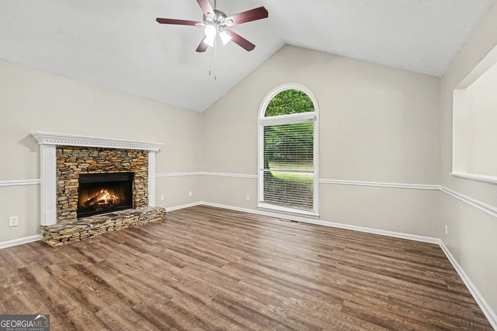 202 Garretts DR Douglasville, GA 30134