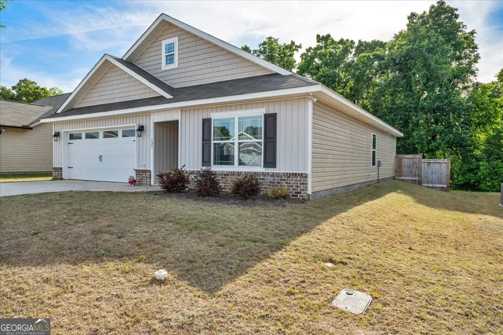 137 Red Tail CIR Byron, GA 31008