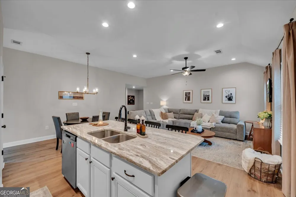 137 Red Tail CIR Byron, GA 31008