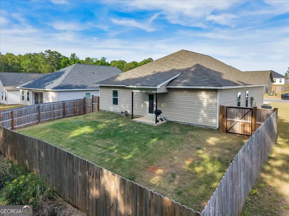 137 Red Tail CIR Byron, GA 31008