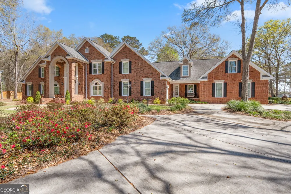 109 Crest Pte Warner Robins, GA 31088