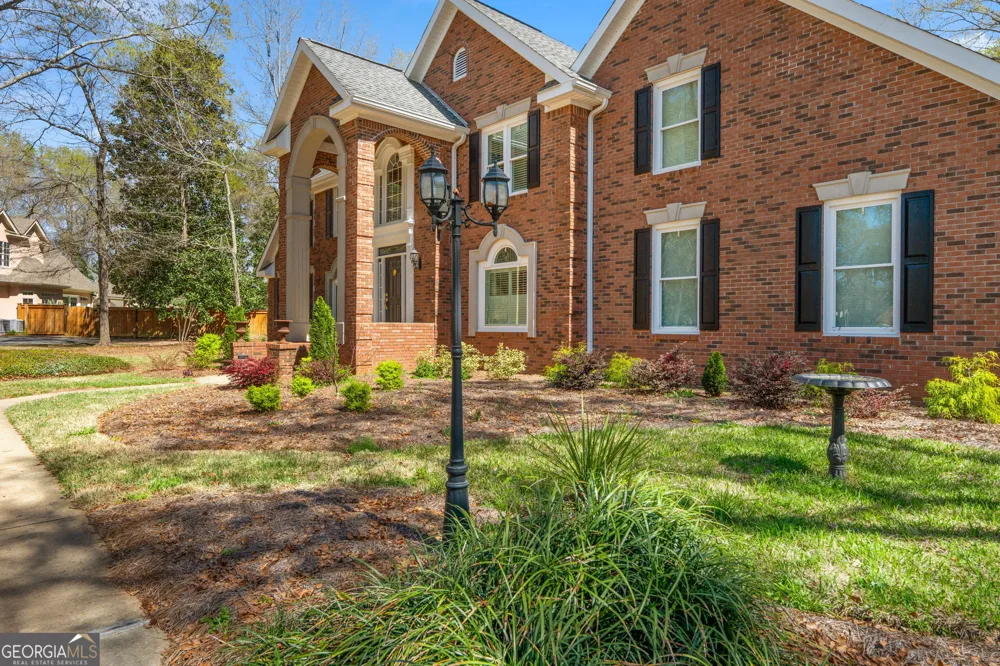 109 Crest Pte Warner Robins, GA 31088