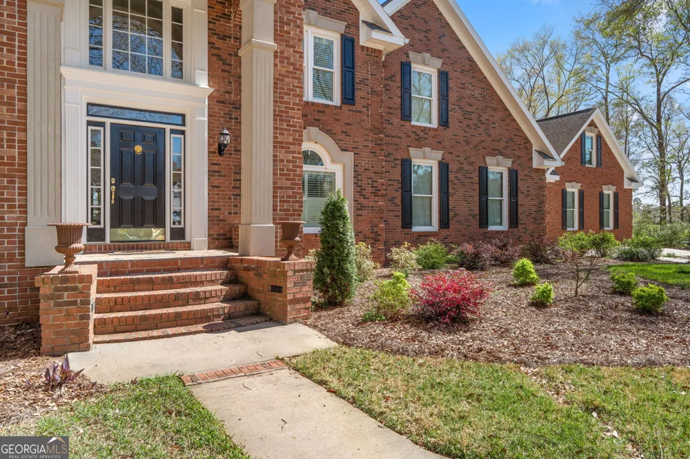 109 Crest Pte Warner Robins, GA 31088