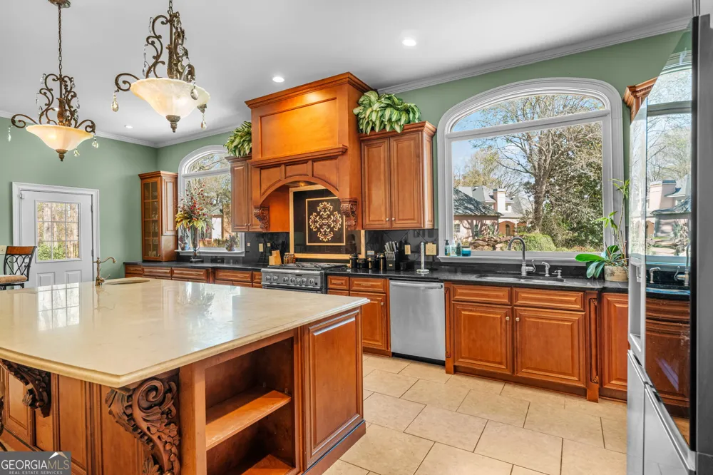 109 Crest Pte Warner Robins, GA 31088