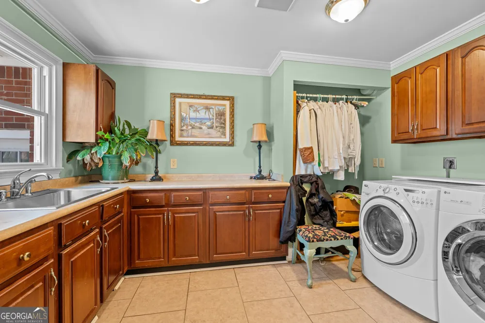 109 Crest Pte Warner Robins, GA 31088