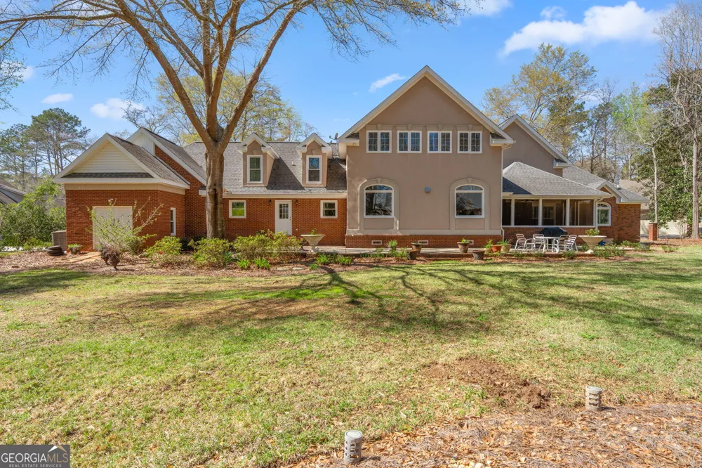 109 Crest Pte Warner Robins, GA 31088