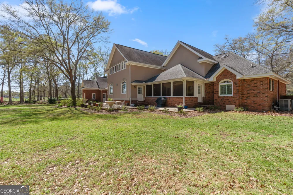 109 Crest Pte Warner Robins, GA 31088
