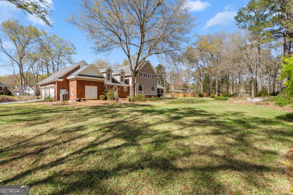 109 Crest Pte Warner Robins, GA 31088