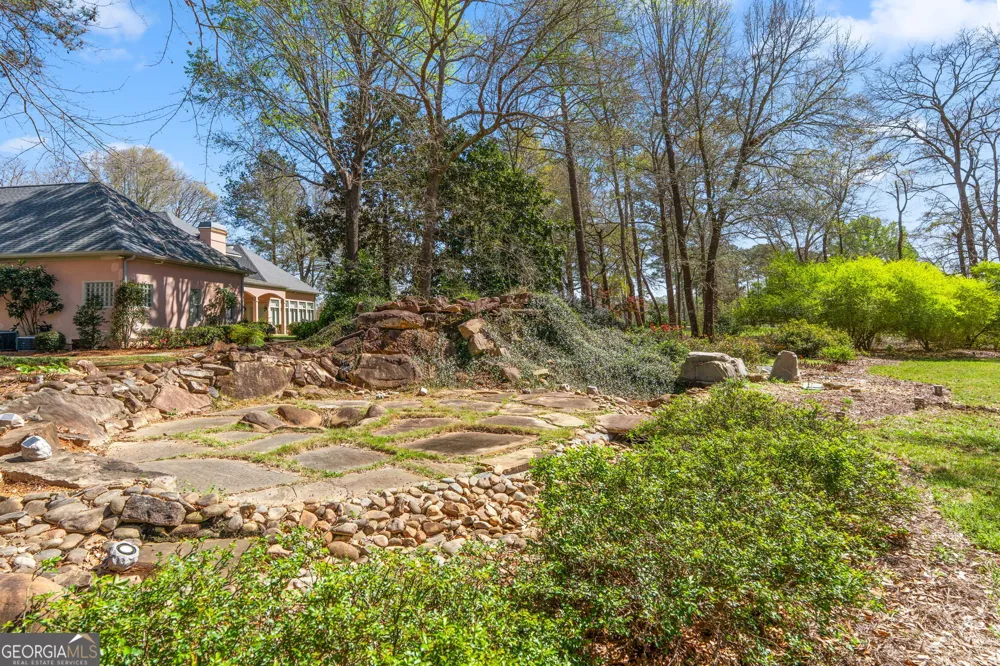109 Crest Pte Warner Robins, GA 31088