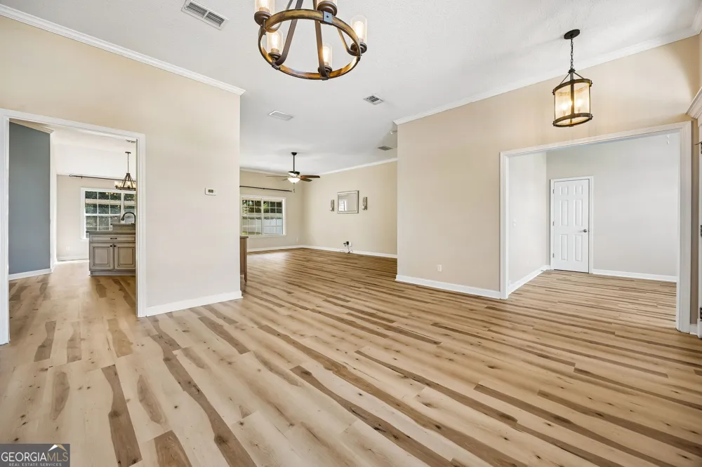 348 Deerwood Village DR Woodbine, GA 31569