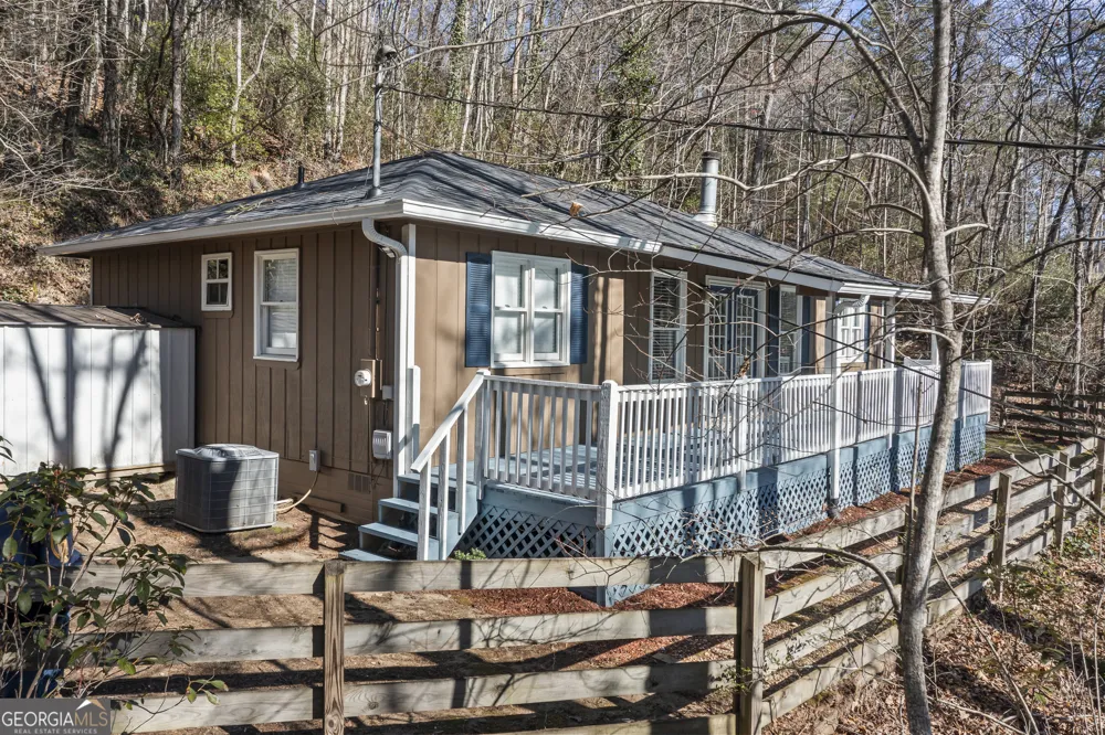 1131 Joe Davis RD Tiger, GA 30576