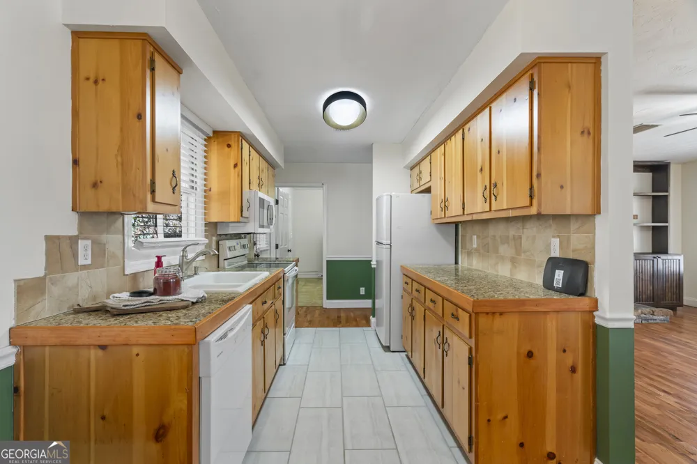 1131 Joe Davis RD Tiger, GA 30576