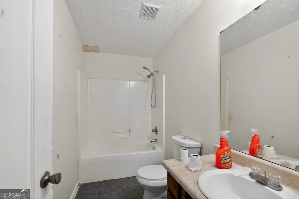 60 Artie CT Oxford, GA 30054