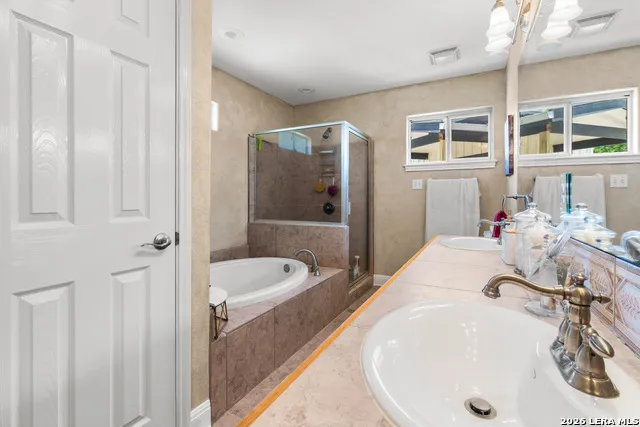 3900 Apache Circle Kingsland, TX 78639