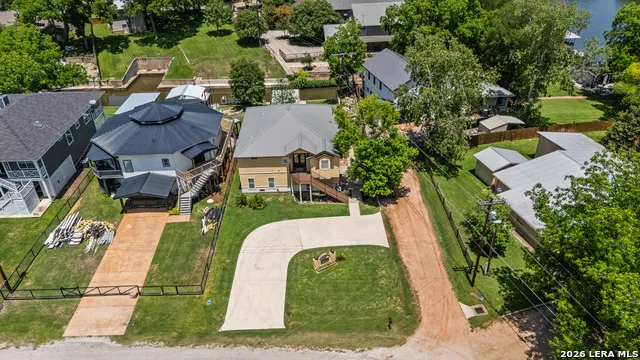 3900 Apache Circle Kingsland, TX 78639