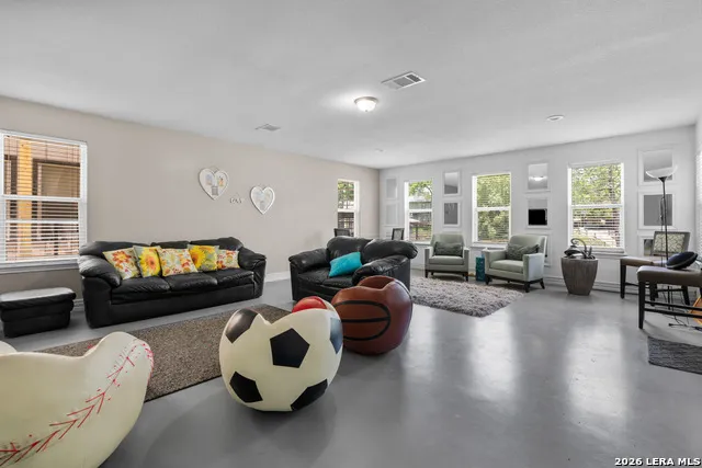 3900 Apache Circle Kingsland, TX 78639