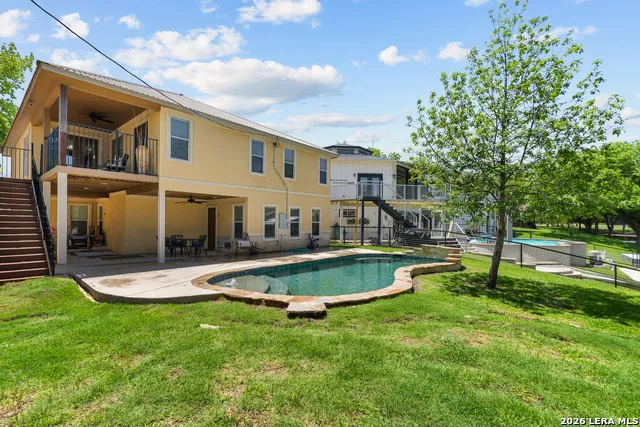 3900 Apache Circle Kingsland, TX 78639