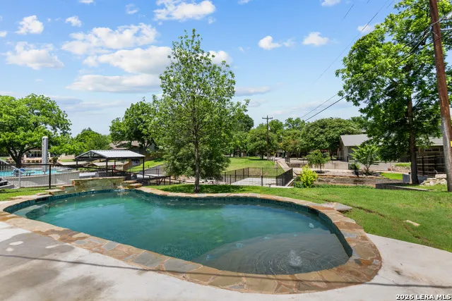 3900 Apache Circle Kingsland, TX 78639
