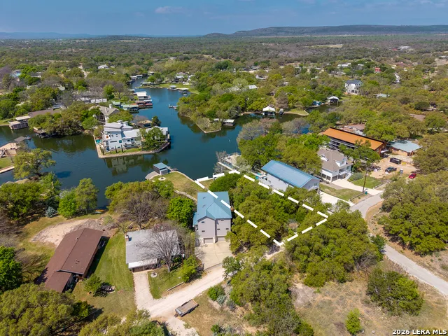 313 Watkins PT Kingsland, TX 78639