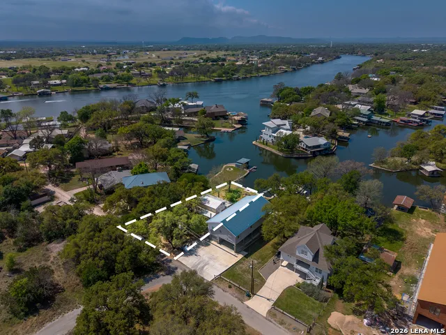 313 Watkins PT Kingsland, TX 78639